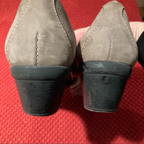 NAOT Sz 38 Suede Flare Patent Toe Cap Mary Jane Hook & Loop Closure Sandals - Picture 6 of 8